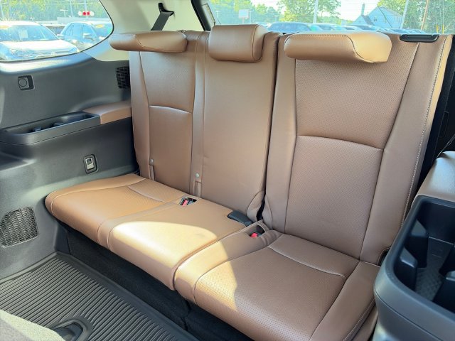 Used 2026 Toyota Grand Highlander AWD image 15