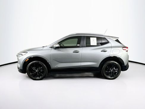 Used 2025 Buick Encore GX Sport Touring w/ Comfort Package FWD image 4