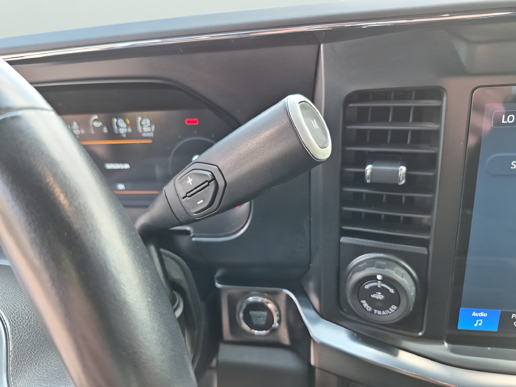 Used 2023 Ford F250 Lariat w/ Lariat Ultimate Package AWD/4WD image 27