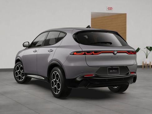 New 2026 Alfa Romeo Tonale image 4