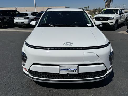 Used 2024 Hyundai Kona SEL image 3