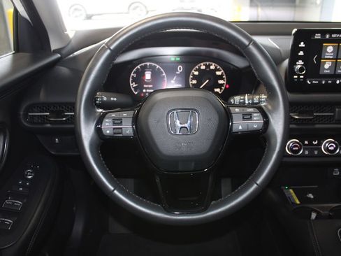Used 2024 Honda HR-V EX-L image 11