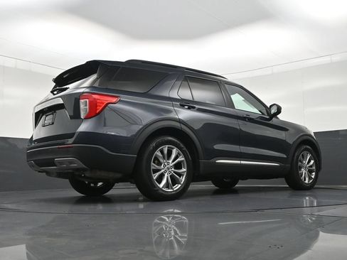 Used 2022 Ford Explorer XLT w/ Equipment Group 202A RWD image 22