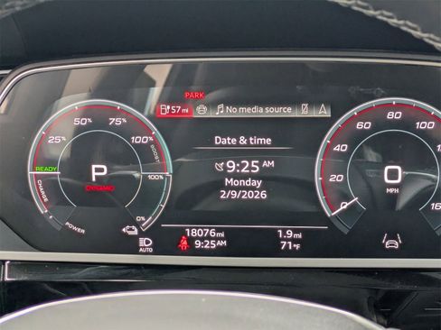 Used 2024 Audi Q8 e-tron Premium image 12