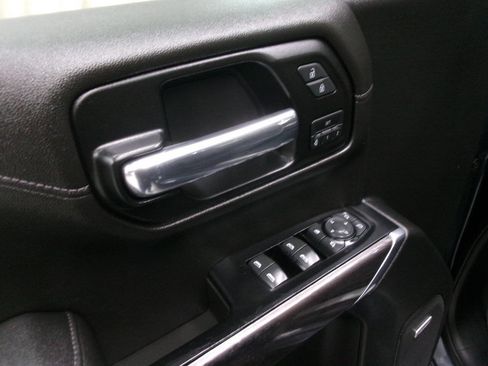 Used 2019 Chevrolet Silverado 1500 LTZ w/ LTZ Premium Package image 23