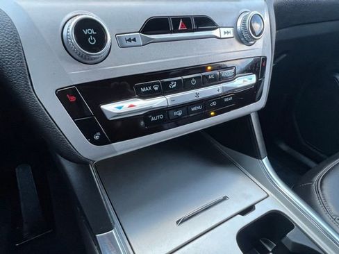 Used 2023 Ford Explorer XLT w/ Equipment Group 202A image 35