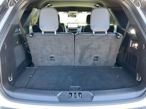 Used 2025 Ford Explorer ST-Line w/ Premium Package image 15