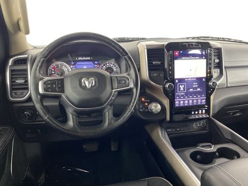 Used 2019 RAM 1500 Laramie AWD/4WD image 21