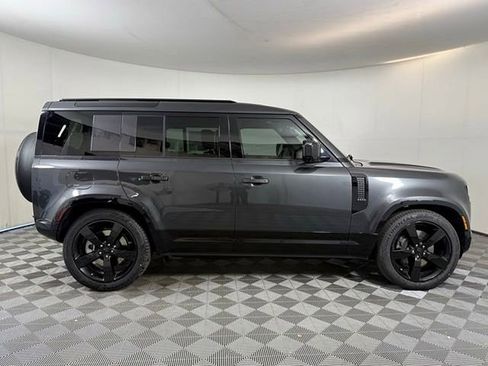 New 2026 Land Rover Defender 110 X-Dynamic SE AWD/4WD image 9