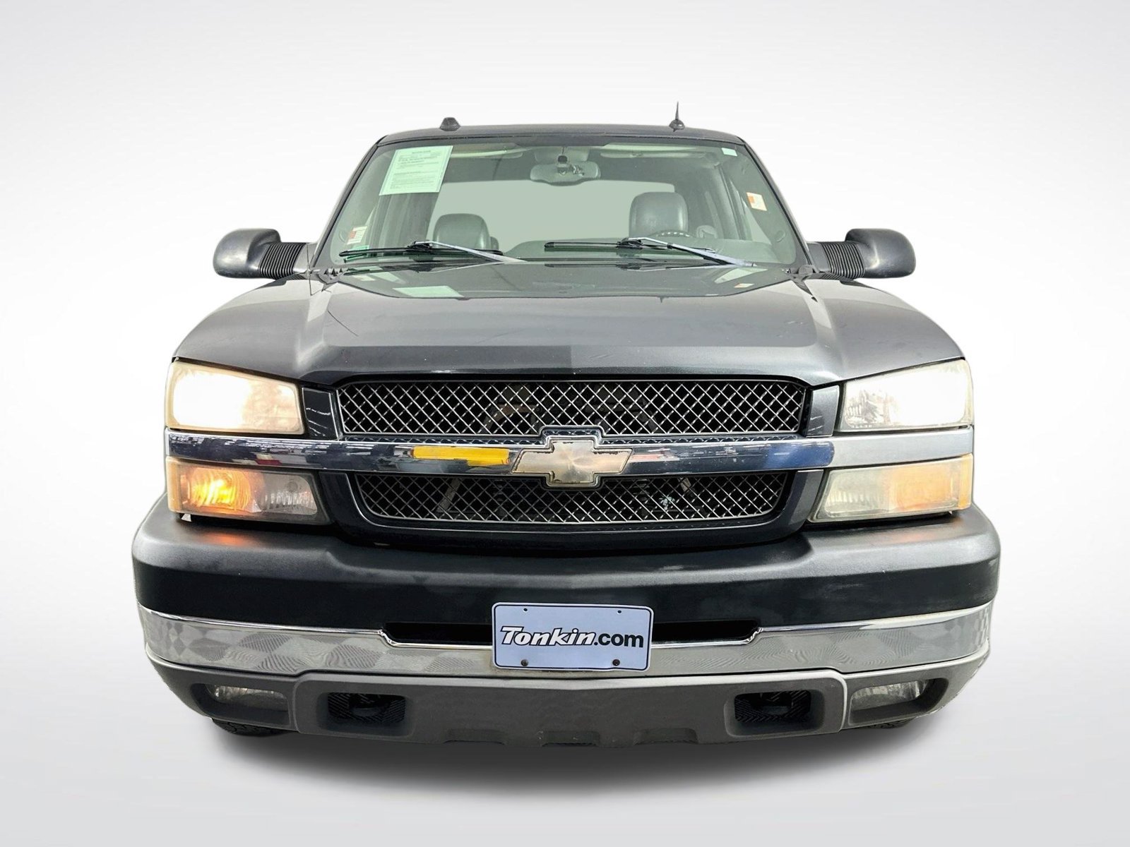 Used 2004 Chevrolet Silverado 2500 LT w/ Skid Plate Package AWD/4WD image 2