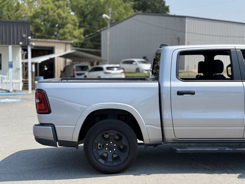 Used 2025 RAM 1500 Big Horn AWD/4WD image 9