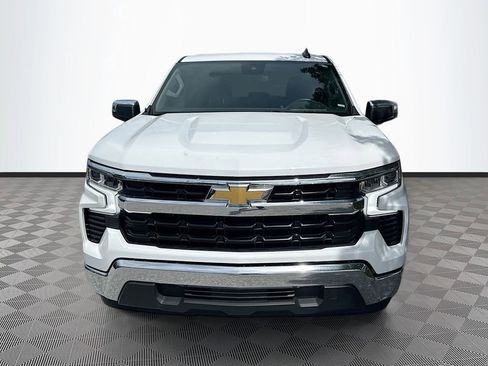 Used 2025 Chevrolet Silverado 1500 LT RWD image 2