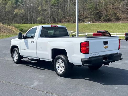 Used 2018 Chevrolet Silverado 1500 W/T w/ Trailering Package image 3