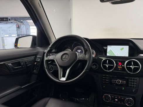 Used 2015 Mercedes-Benz GLK 350 4MATIC image 49