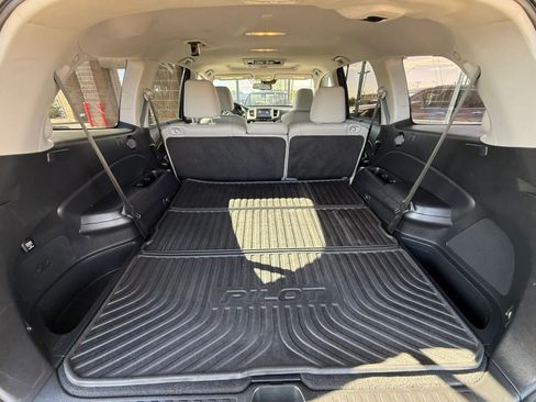 Used 2017 Honda Pilot Touring image 31