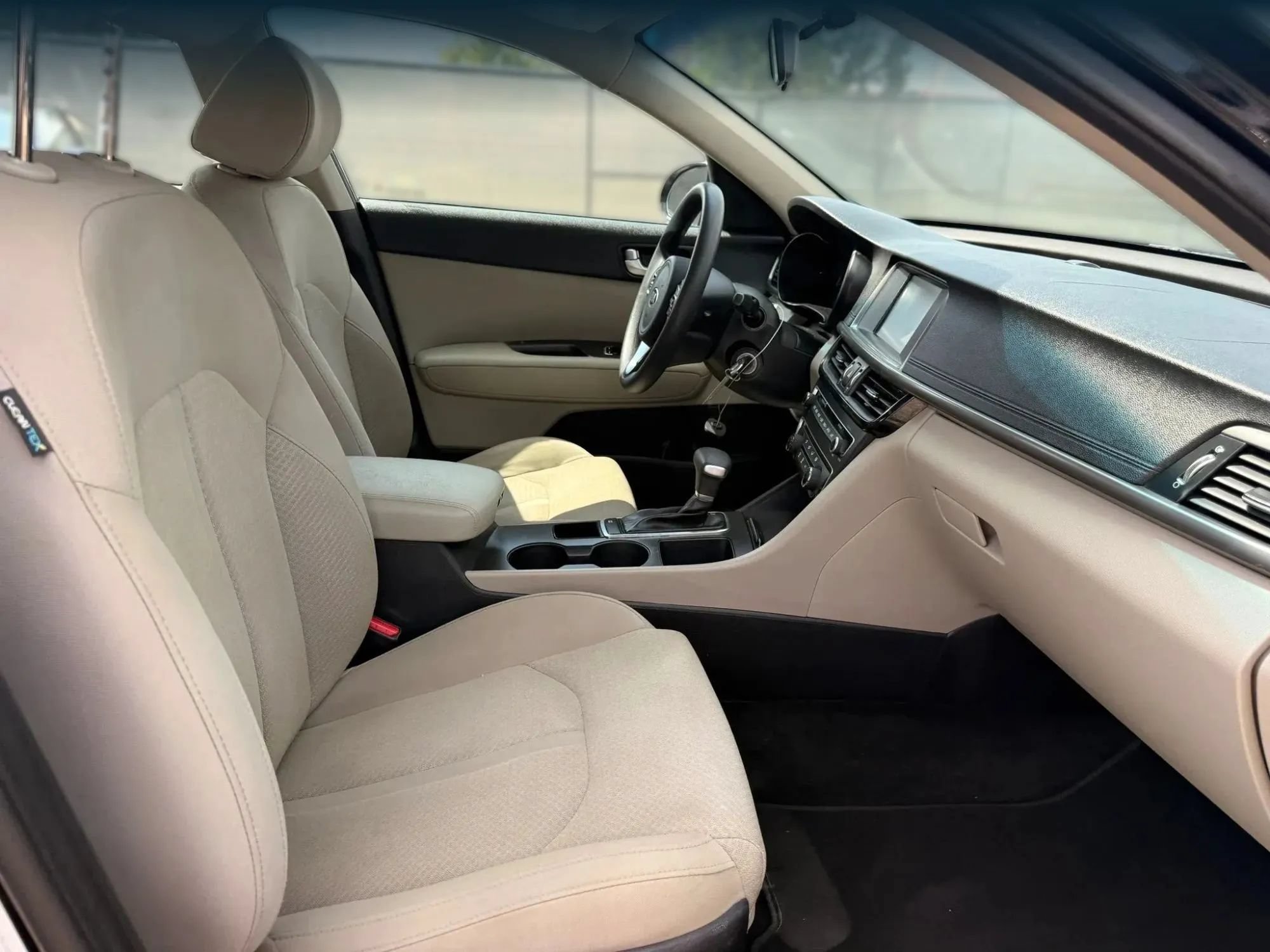 Used 2018 Kia Optima LX w/ 17" Alloy Wheels Package FWD image 18