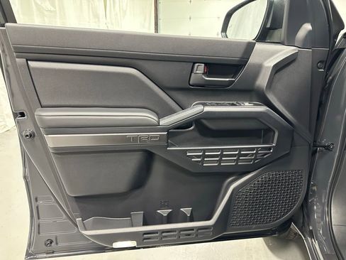 Used 2025 Toyota 4Runner TRD Sport AWD/4WD image 7
