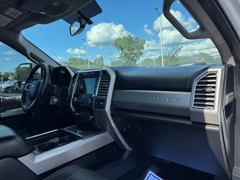 Used 2017 Ford F250 Lariat w/ Chrome Package AWD/4WD image 19