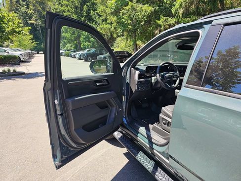 New 2026 Chevrolet Tahoe Z71 w/ Comfort Package AWD/4WD image 21