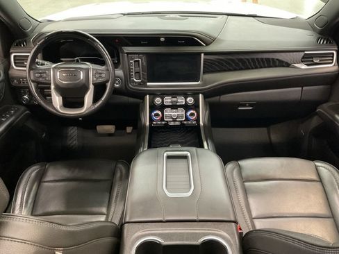 Used 2023 GMC Yukon Denali w/ Denali Reserve Package AWD/4WD image 17