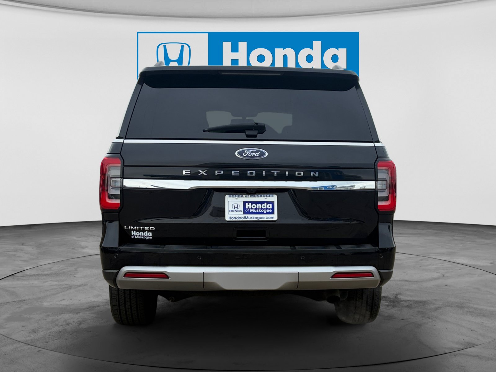 Used 2024 Ford Expedition Limited AWD/4WD image 6