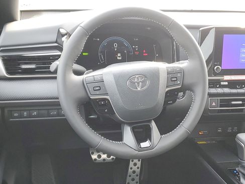 New 2026 Toyota Camry SE image 12