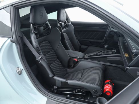 Used 2024 Porsche 911 GT3 RS RWD image 18