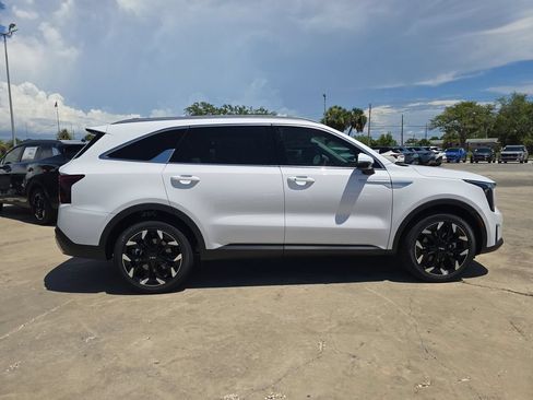 New 2026 Kia Sorento SX FWD image 9