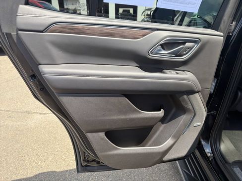 Used 2021 Chevrolet Tahoe LT w/ LT Signature Package AWD/4WD image 12