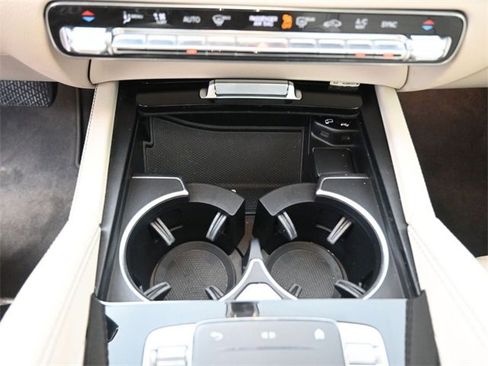 Used 2020 Mercedes-Benz GLE 350 image 3