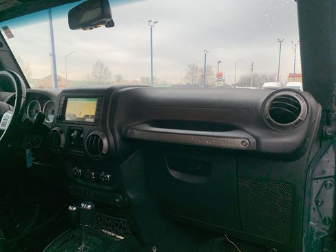 Used 2016 Jeep Wrangler Unlimited Sport image 16