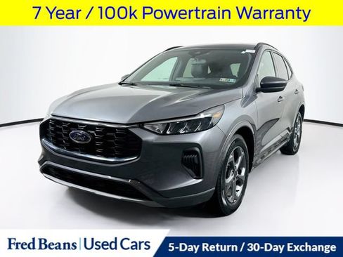 Certified 2023 Ford Escape ST-Line w/ Tech Pack #1 AWD/4WD image 4