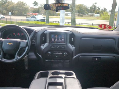 Used 2021 Chevrolet Silverado 1500 Custom image 28