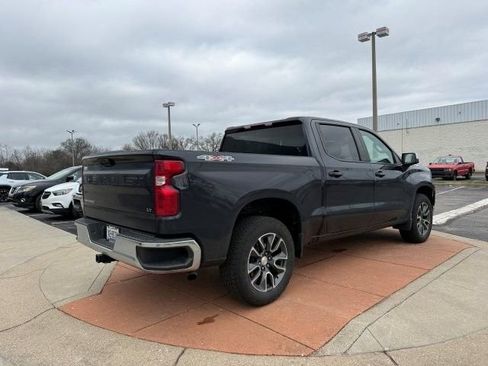Used 2023 Chevrolet Silverado 1500 LT AWD/4WD image 7