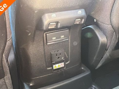 Used 2025 Jeep Wrangler Unlimited Rubicon 4xe image 28