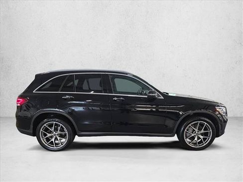 Used 2021 Mercedes-Benz GLC 300 4MATIC image 4