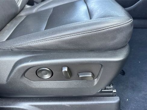 Used 2022 Chevrolet Tahoe Z71 w/ Off-Road Capability Package image 24