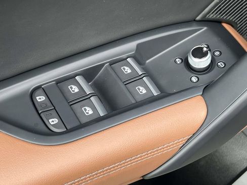 Used 2022 Audi Q5 2.0T Premium Plus AWD/4WD image 17