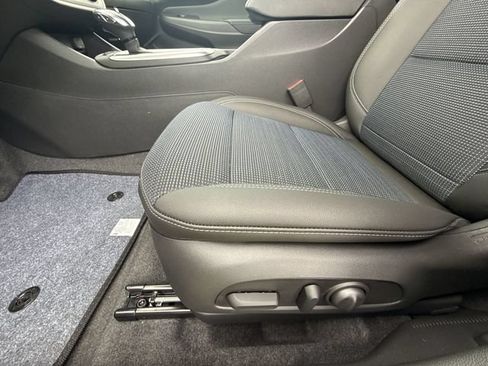 New 2026 Buick Envista Sport Touring w/ Convenience I Package FWD image 4