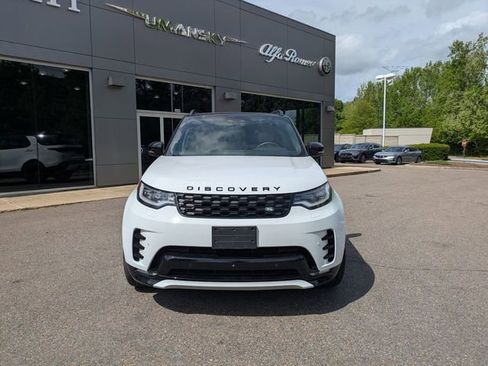 Used 2025 Land Rover Discovery Dynamic SE AWD/4WD image 11