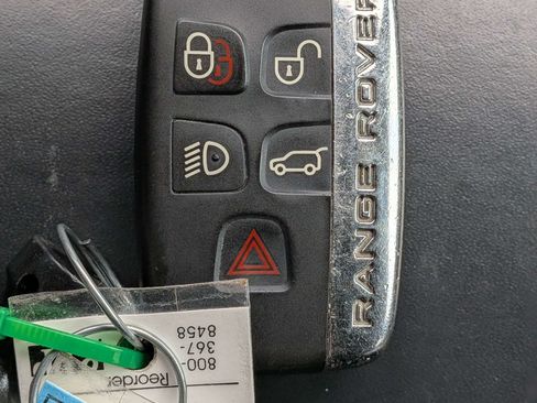 Used 2018 Land Rover Range Rover Evoque HSE Dynamic AWD/4WD image 34