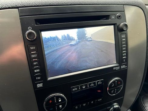 Used 2013 Chevrolet Silverado 2500 LTZ w/ LTZ Plus Package image 19