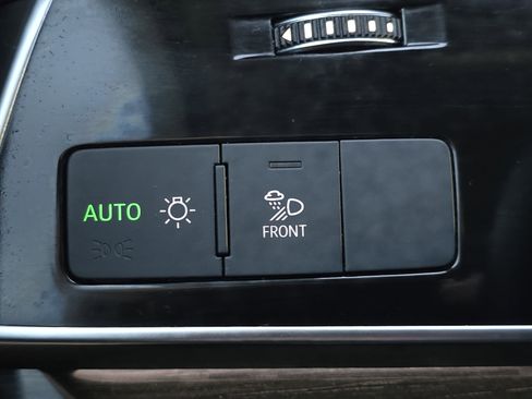 Used 2022 Audi Q7 2.0T Premium w/ Convenience Package image 14