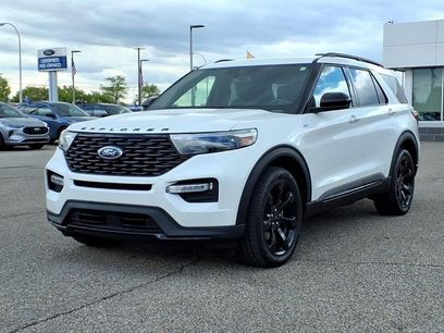 Certified 2024 Ford Explorer ST-Line w/ Class IV Trailer Tow Package
