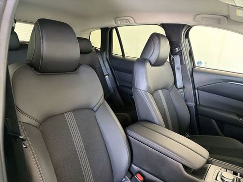Certified 2025 MAZDA CX-50 AWD 2.5 S w/ Preferred Package image 19