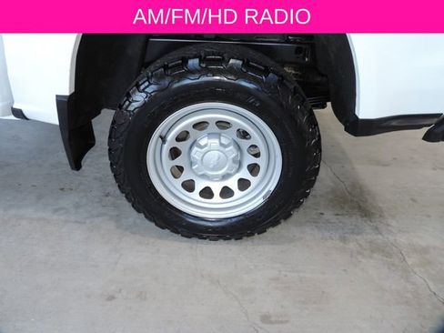 Used 2024 Chevrolet Colorado W/T w/ WT Convenience Package II AWD/4WD image 11