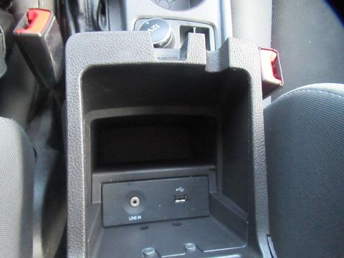 Used 2014 Ford Focus SE image 31