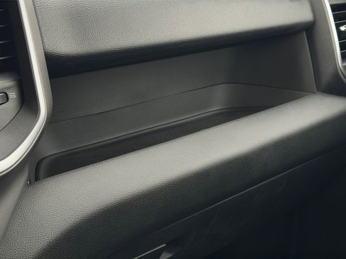New 2026 RAM 1500 Express AWD/4WD image 28