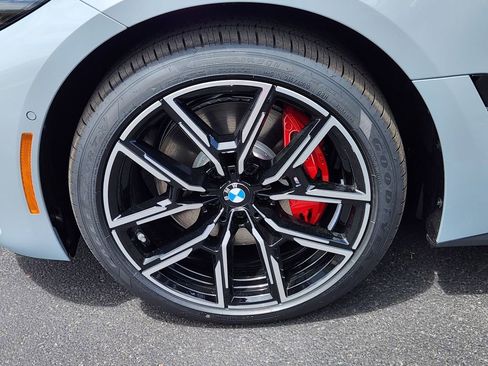 New 2026 BMW i4 xDrive40i w/ M Sport Package AWD/4WD image 7