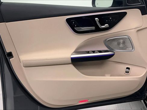 New 2026 Mercedes-Benz C 300 Sedan image 19